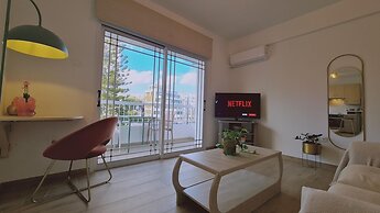 83 Lim3 - Stay Sunlit Apartment