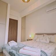 83 Lim3 - Stay Sunlit Apartment