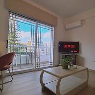 83 Lim3 - Stay Sunlit Apartment