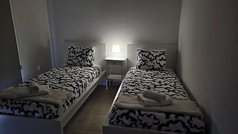 64 LCA - Stay Skyline Nest