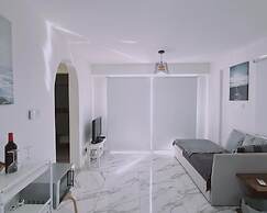 16 PRO - Stay Monte Elias Apartment