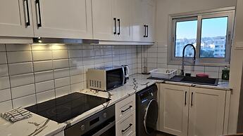 01 LIM - Stay Sky Apartment