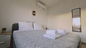 01 LIM - Stay Sky Apartment