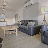 01 LIM - Stay Sky Apartment