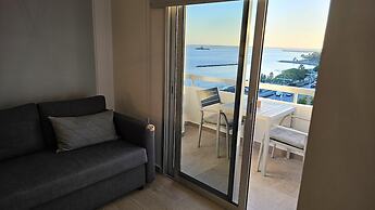 01 LIM - Stay Sky Apartment