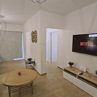 01 LIM - Stay Sky Apartment