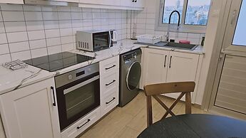 01 LIM - Stay Sky Apartment