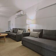 01 LIM - Stay Sky Apartment