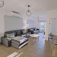 01 LIM - Stay Sky Apartment