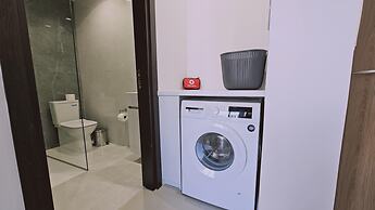 104 NIC - 402 Stay Cosmo City Suite