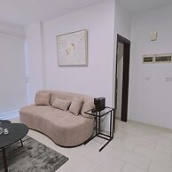 104 NIC - 102 Stay Cosmo City Suite