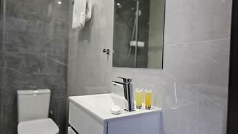 104 NIC - 102 Stay Cosmo City Suite