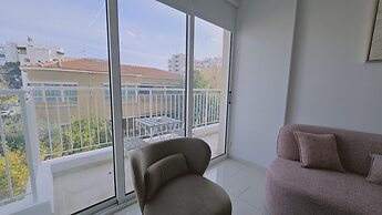 104 NIC - 102 Stay Cosmo City Suite