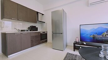 104 NIC - 102 Stay Cosmo City Suite