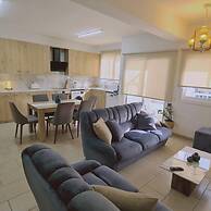 83 Lim1 - Stay Mermaid s Cove