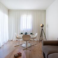 94 NIC - Stay Cityscape Charm