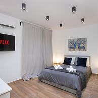 89 LIM - Stay Zen Studio