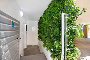 89 LIM - Stay Zen Studio