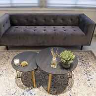 96 Nic1 - Stay Glam Skin Studio