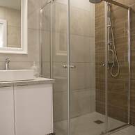 96 Nic1 - Stay Glam Skin Studio