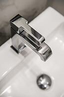 96 Nic2 - Stay Urban Skin Suite