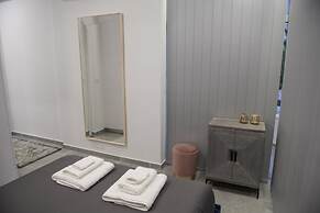 96 Nic2 - Stay Urban Skin Suite