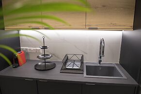 96 Nic2 - Stay Urban Skin Suite