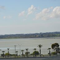 69 LCA - Stay Sea and Salt Lake Panoramic View Apt