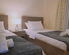 13 LCA - Stay Suncity Apartment