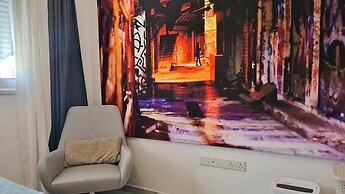 98 LIM - Stay W Apartment