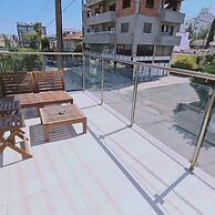 98 LIM - Stay W Apartment