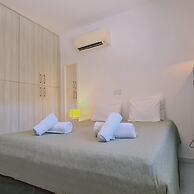 98 LIM - Stay W Apartment