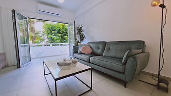 97 LIM - Stay Vital Elegance Apartment