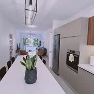 97 LIM - Stay Vital Elegance Apartment