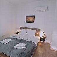 58 LIM - Stay Mystique Apartment