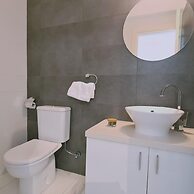 58 LIM - Stay Mystique Apartment