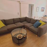 58 LIM - Stay Mystique Apartment