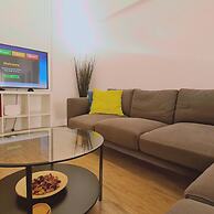 58 LIM - Stay Mystique Apartment