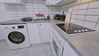 103 LCA - Stay Green Apartment