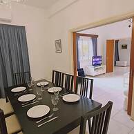 75 NIC - Stay Mythos Down Town House