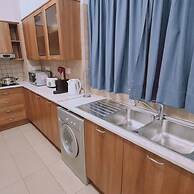 75 NIC - Stay Mythos Down Town House