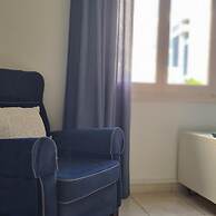 75 NIC - Stay Mythos Down Town House