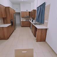 75 NIC - Stay Mythos Down Town House