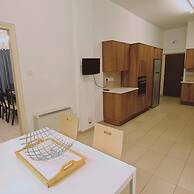 75 NIC - Stay Mythos Down Town House