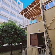 75 NIC - Stay Mythos Down Town House