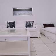 75 NIC - Stay Mythos Down Town House