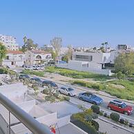 118 LCA - Stay White Petals Apartment