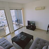 118 LCA - Stay White Petals Apartment