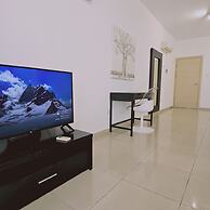 118 LCA - Stay White Petals Apartment