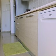 118 LCA - Stay White Petals Apartment